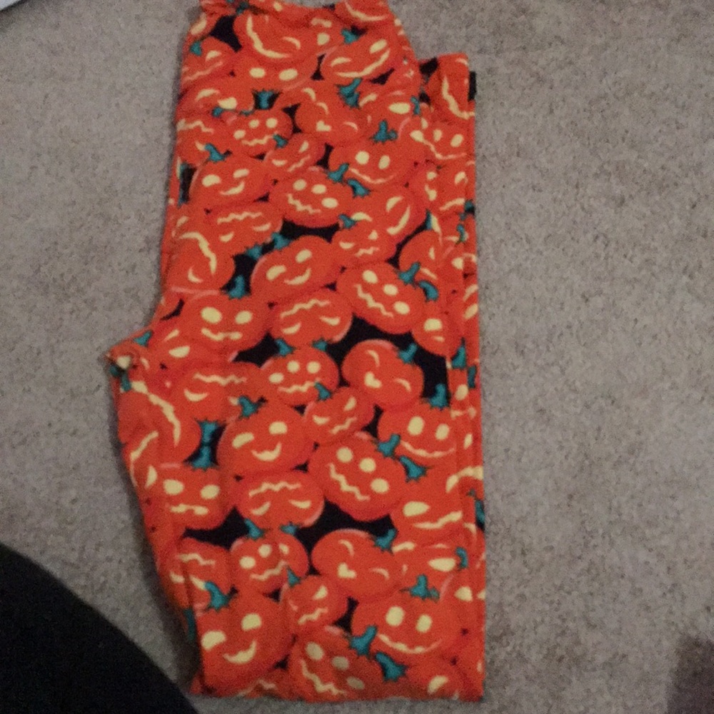 Lularoe pumpkin leggings